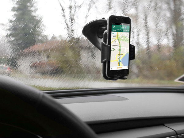 SBS - Avtomobilsko držalo, univerzalno FREEWAY s priseskom, črno