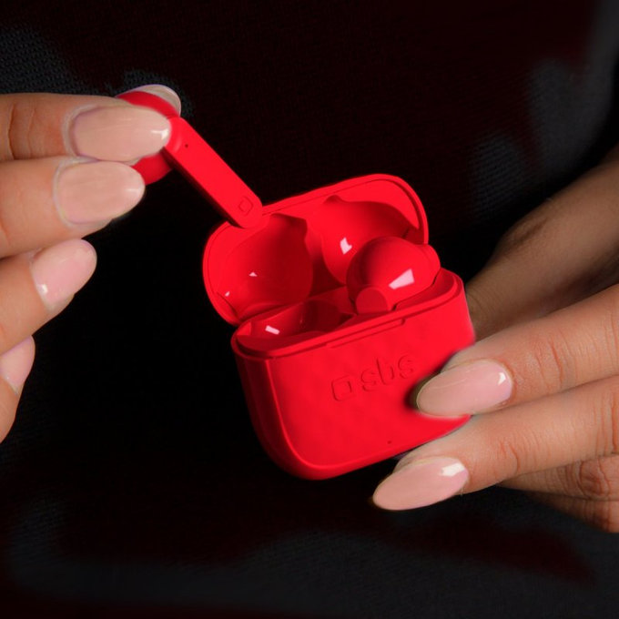 SBS - TWS Air Free brezžične slušalke s polnilnim ovitekjem 250 mAh, rdeče