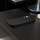 SBS - Etui Instinct Mag kompatibilno z MagSafe za iPhone 17, črna