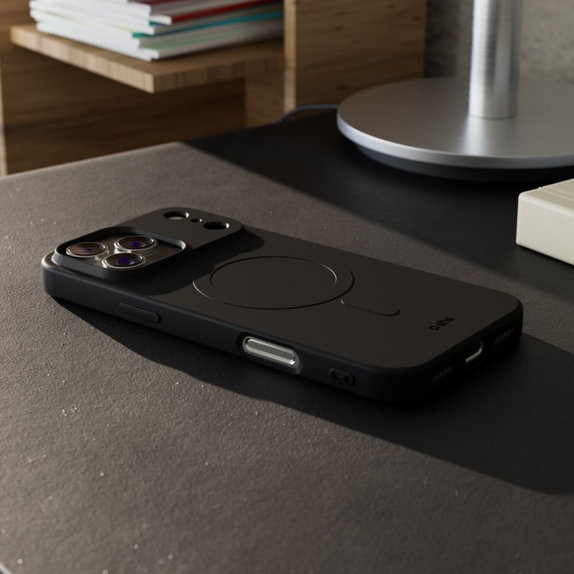 SBS - Etui Instinct Mag kompatibilno z MagSafe za iPhone 17 Pro, črna