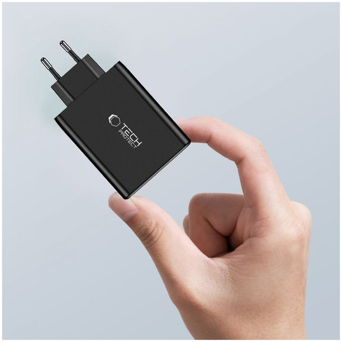 Omrežni polnilnik NC100W-GAN 4-PORT PD 100W / QC3.0, bela, Tech-Protect
