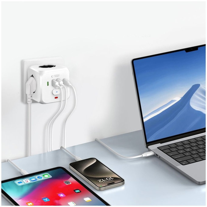 Omrežni polnilnik PCL3X4 Power Socket 2 USB & 2 USB-C & 3 Socket, bela, Tech-Protect