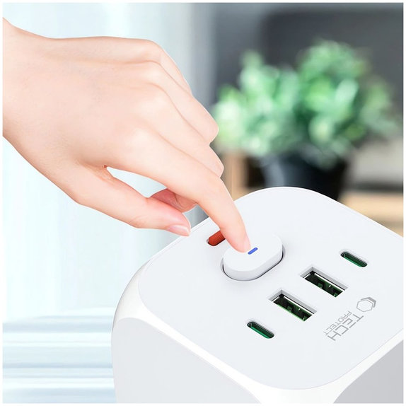 Omrežni polnilnik PCL3X4 Power Socket 2 USB & 2 USB-C & 3 Socket, bela, Tech-Protect
