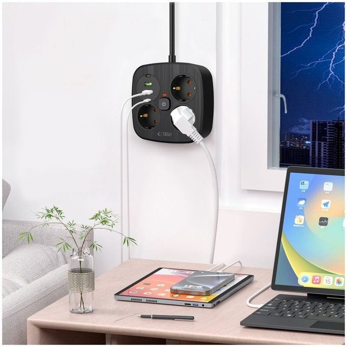 Omrežni polnilnik PCS3X4 Power Strip 2 USB & 2 USB-C & 3 Socket 200cm, črna, Tech-Protect