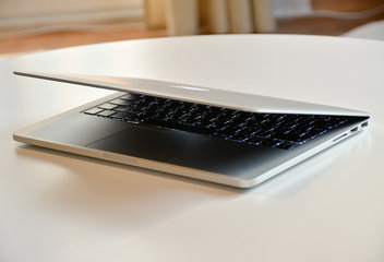 Kako izbrisati Mac z Intel procesorjem z uporabo Diskovne pripomočke?