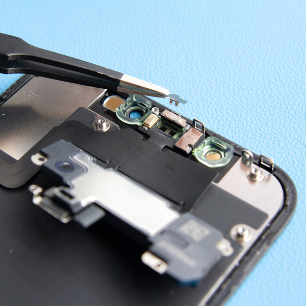 Odstranitev pokrova svetlobnega senzorja