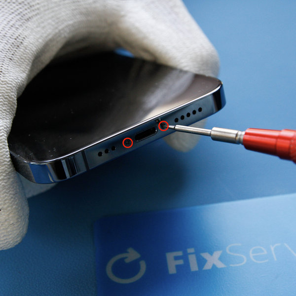 Odstranjevanje pentalobe vijakov