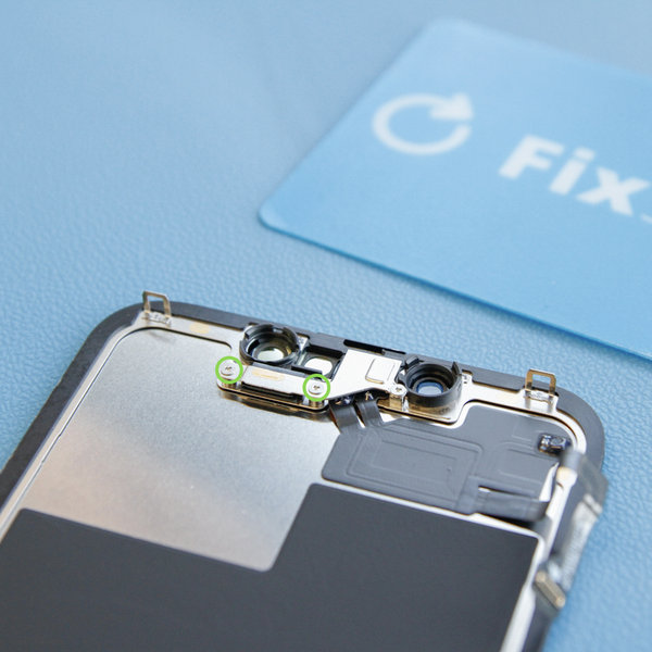 Odstranite pokrov s sklopa zvočnik/senzor