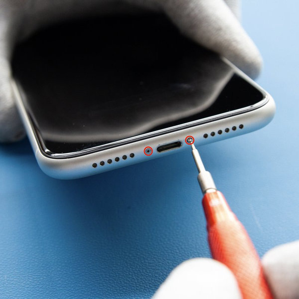 Odstranjevanje pentalobe vijakov