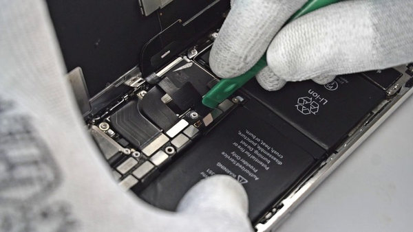 Odklop senzorja sprednje plošče