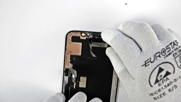 Odstranjevanje zvočnika slušalke